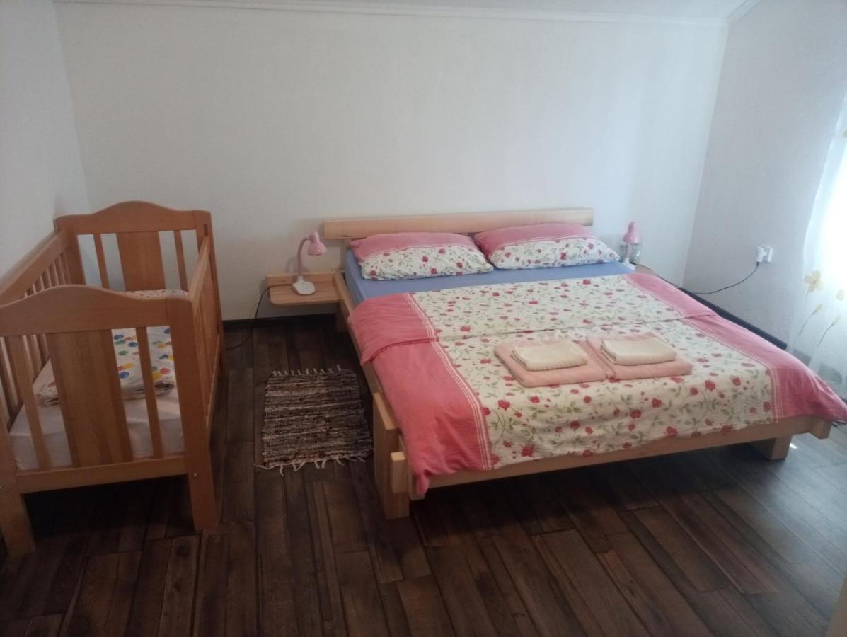 Apartment Gradina Korenica Luaran gambar