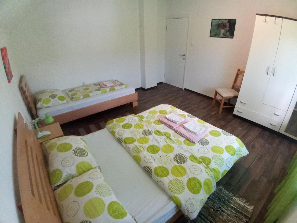 Apartment Gradina Korenica Luaran gambar