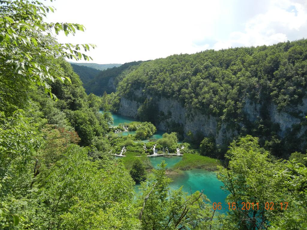 Apartment Gradina Korenica Luaran gambar