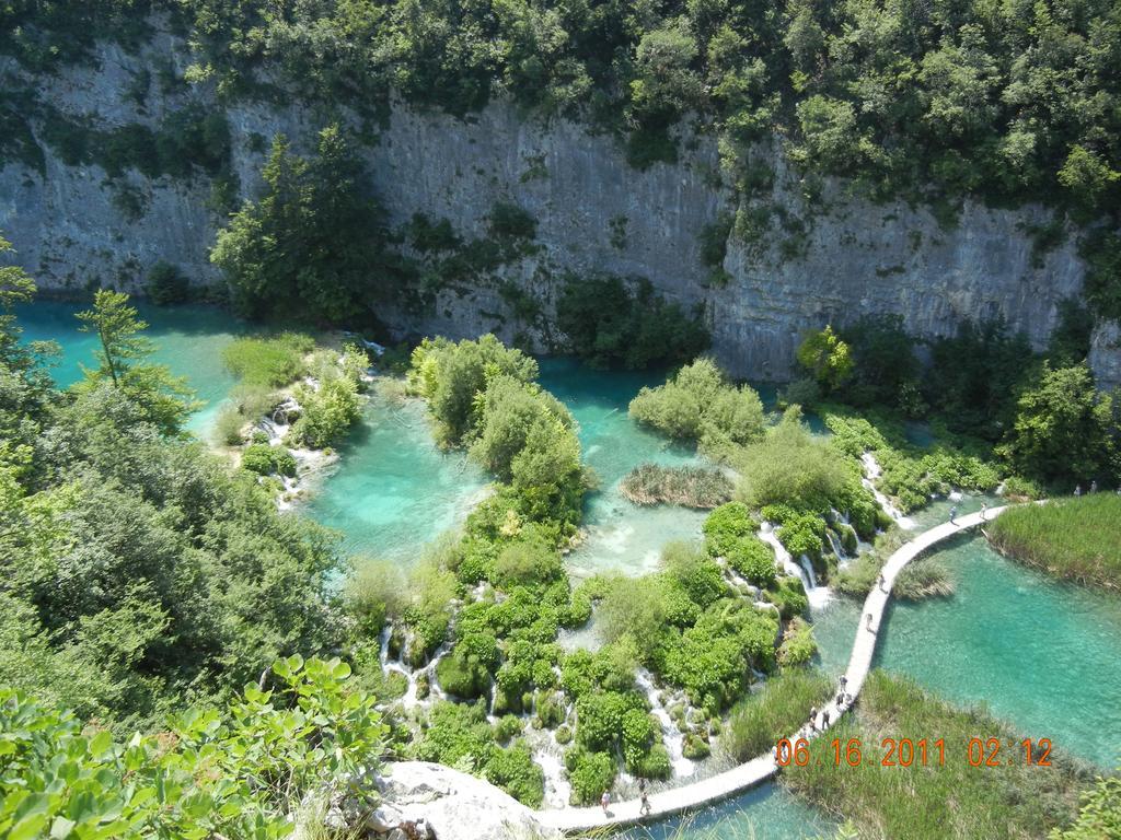 Apartment Gradina Korenica Luaran gambar