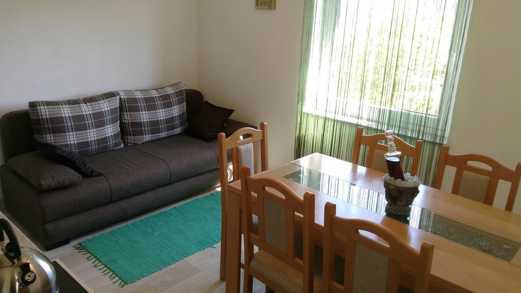 Apartment Gradina Korenica Luaran gambar